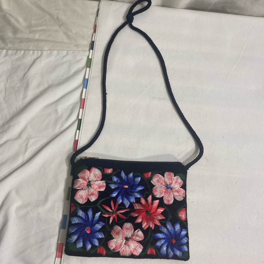 Vintage Style Floral Embroidered Crossbody Purse Black Fabric Boho Velour Bag